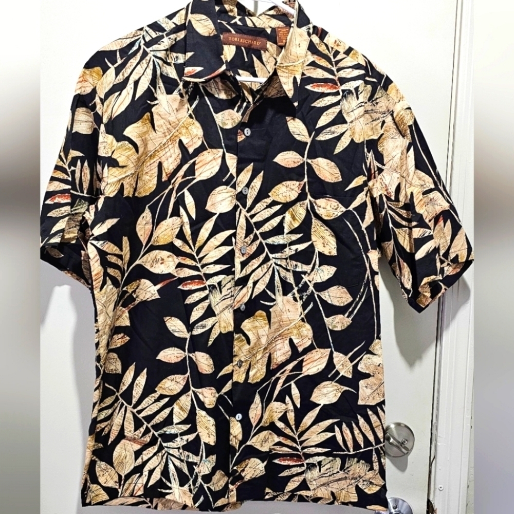 Tori Richard Shirt